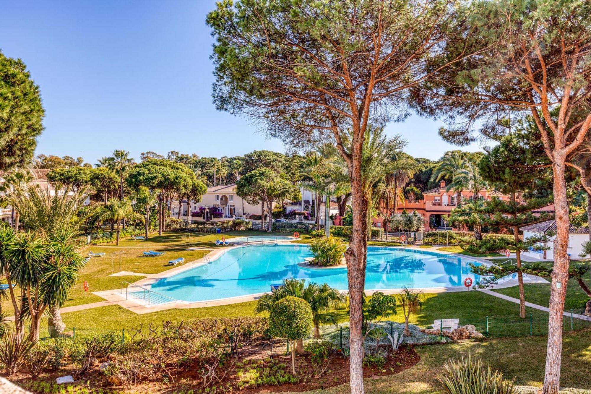 Apartamento Life El Presidente Penthouse Pool View Estepona Exterior foto